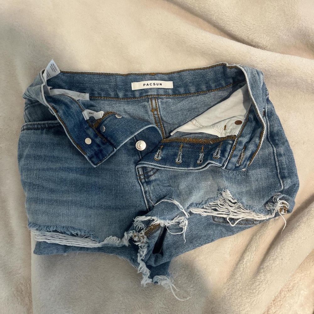 PacSun Women's Light Blue Distressed Denim Shorts